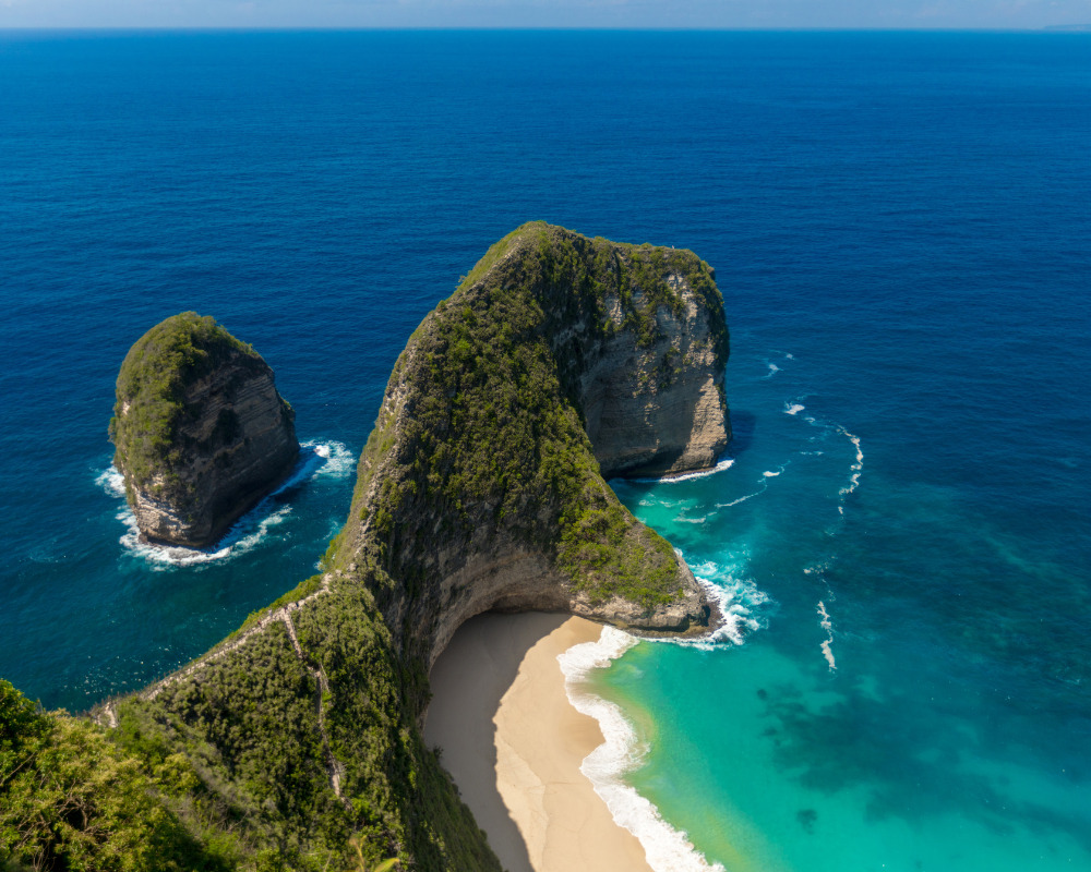 Coastal cliffs and beach at Nusa Penida